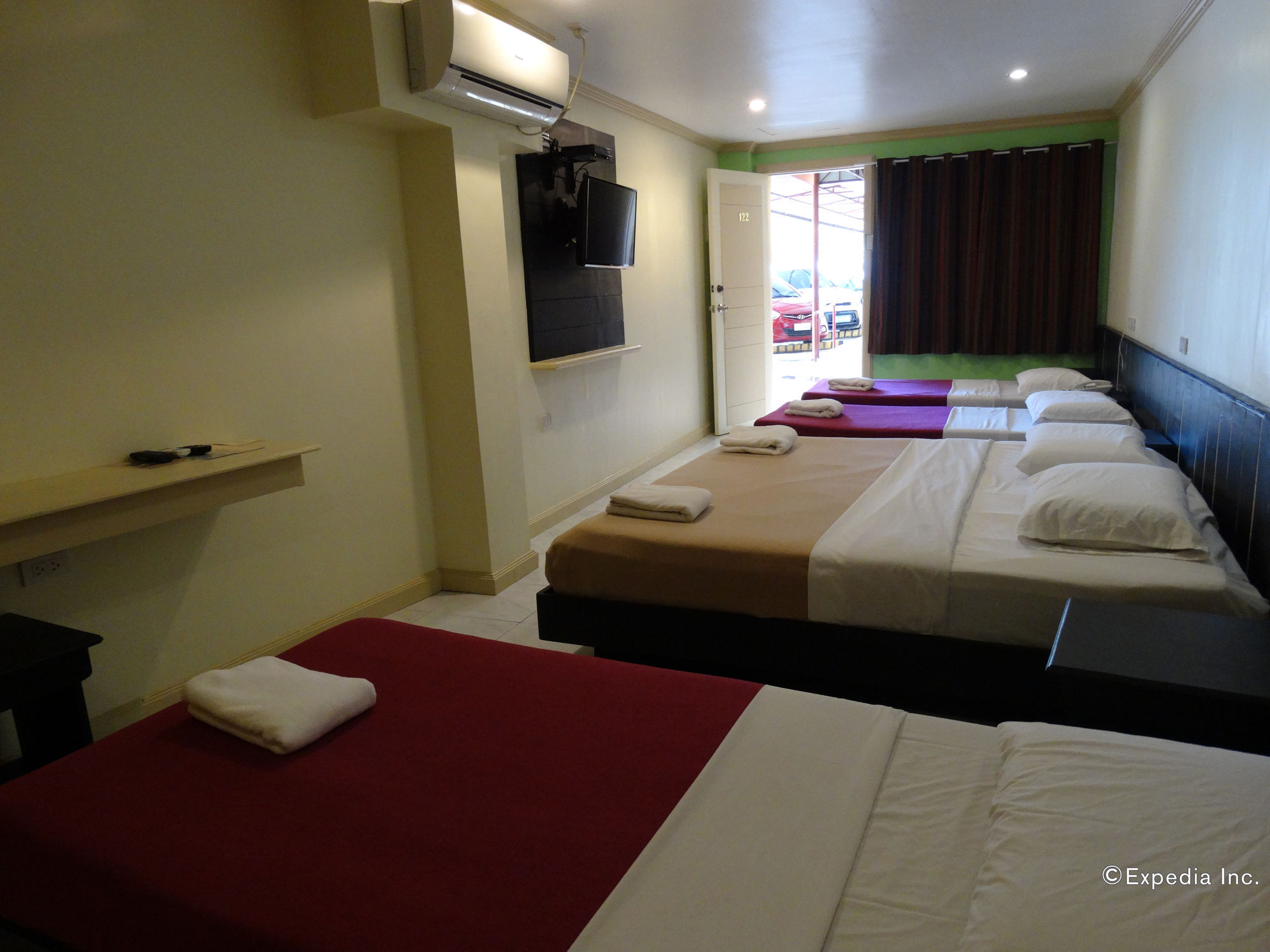 Davao Royal Suites And Residences Eksteriør billede