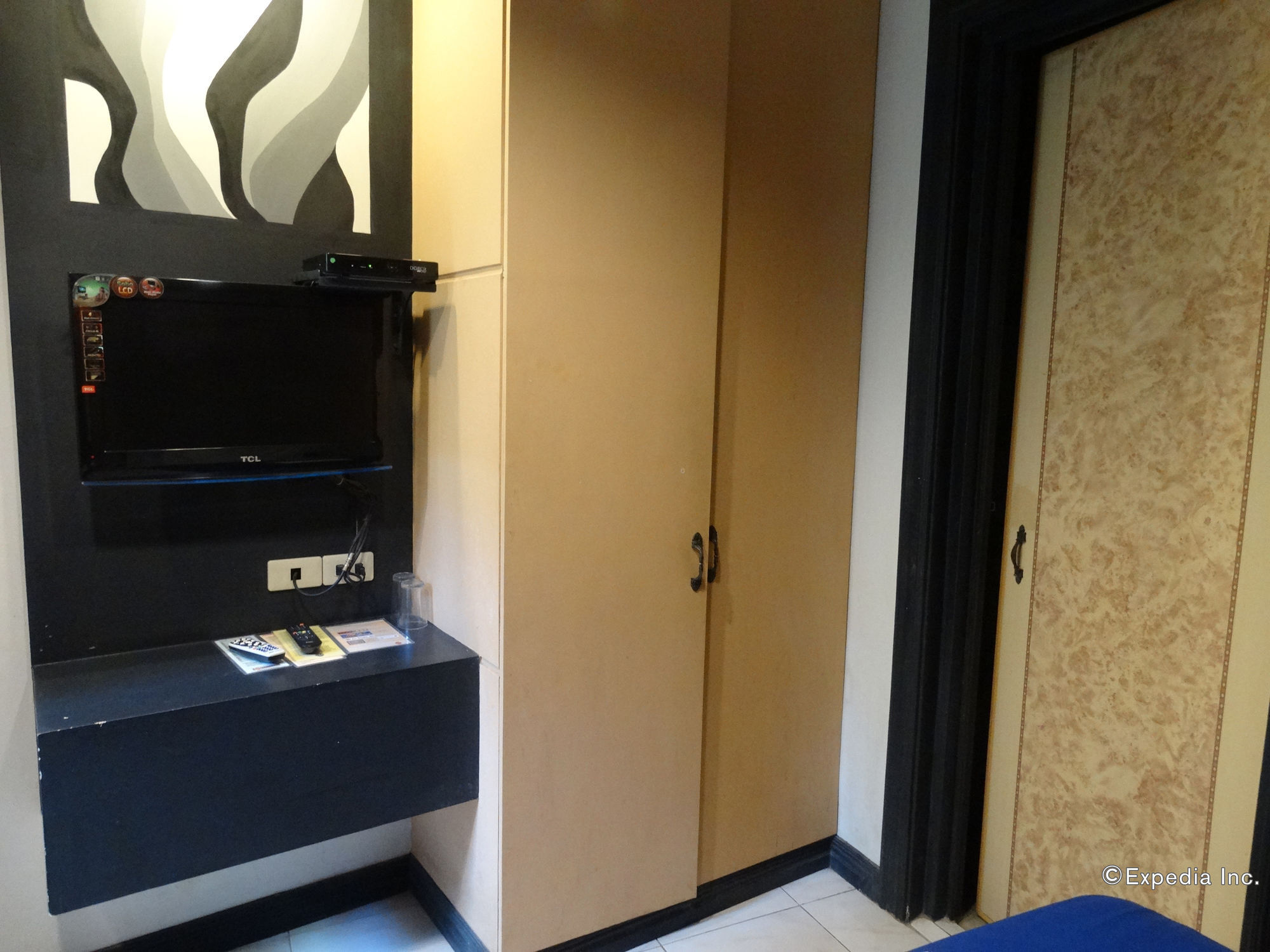 Davao Royal Suites And Residences Eksteriør billede