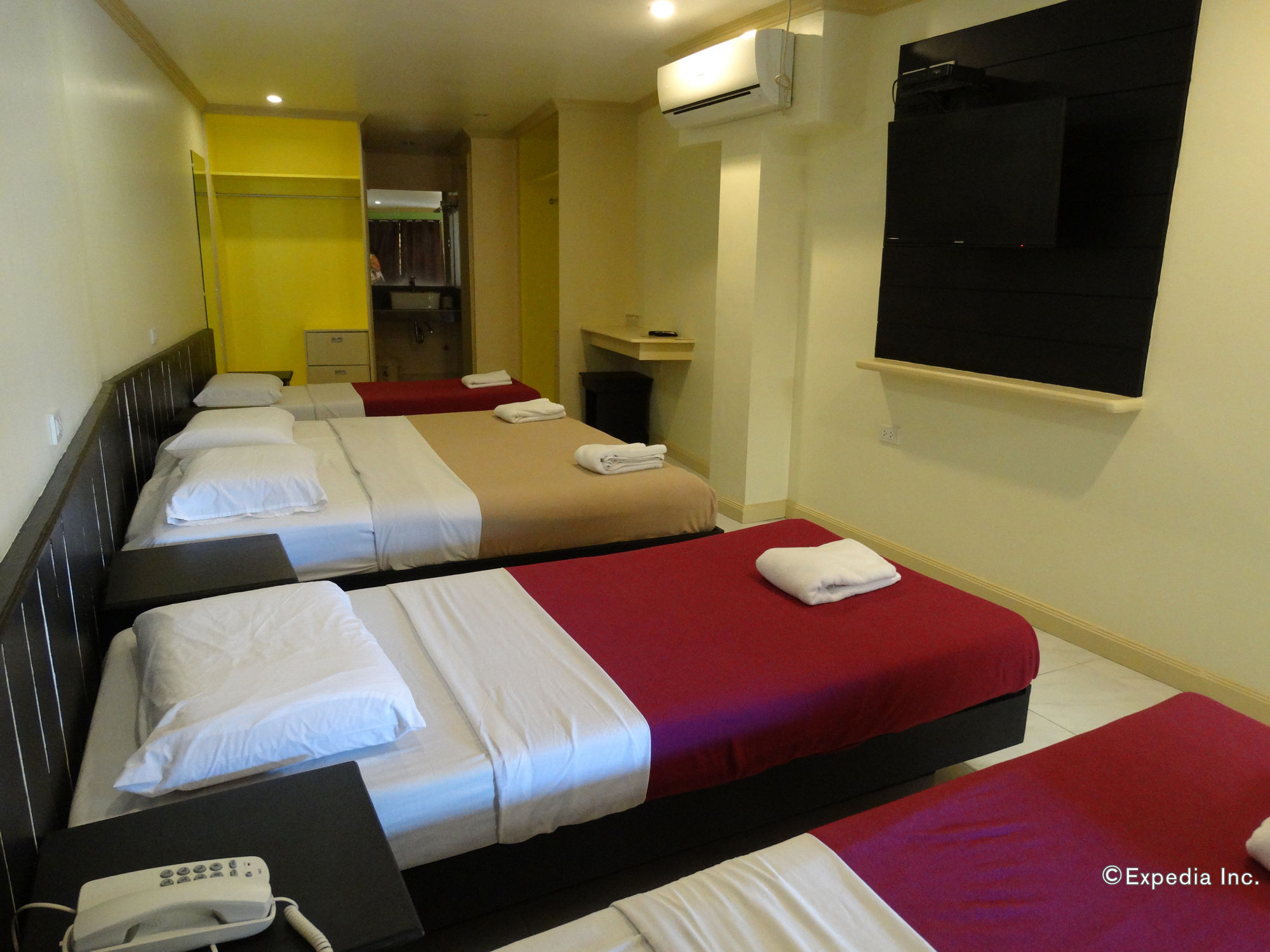 Davao Royal Suites And Residences Eksteriør billede